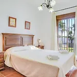 Casa Villanueva 3 Solo Familias *