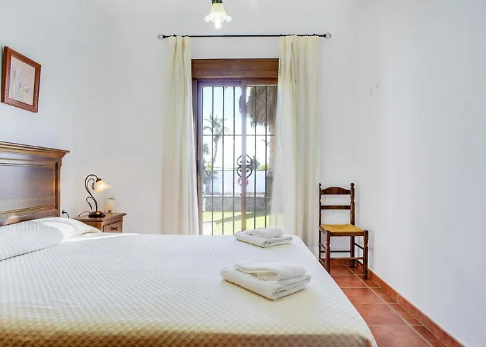 Casa Villanueva 3 Solo Familias منزل ريفي *